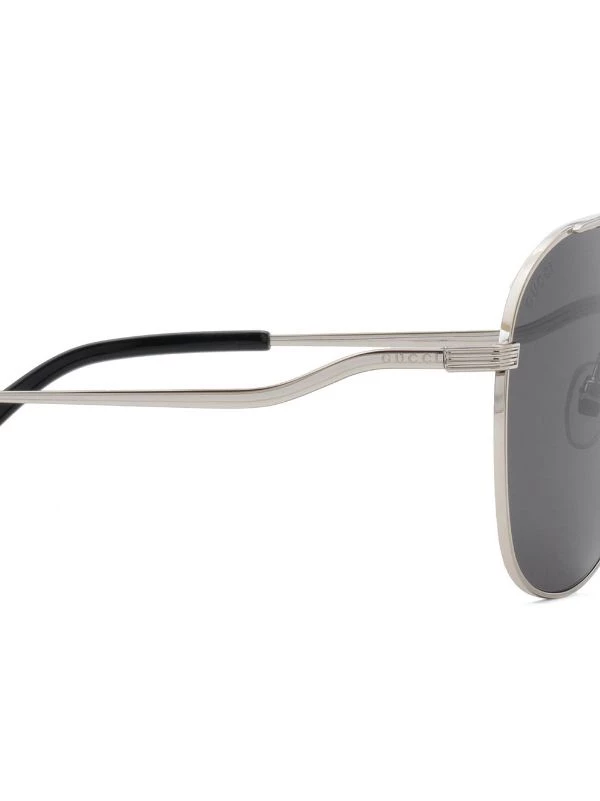 Gucci Eyewear Lunettes De Soleil à Logo Gravé 8112 -SILVER GREY 3 Gucci Eyewear Lunettes De Soleil à Logo Gravé 8112 -SILVER GREY – Image 3